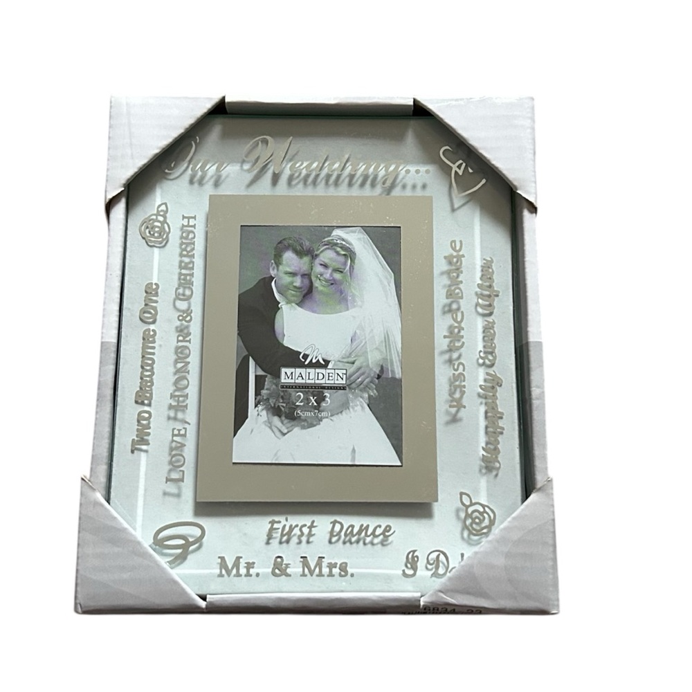 🎉HP🎊🆕NWT Gorgeous Malden Wedding Picture Frame